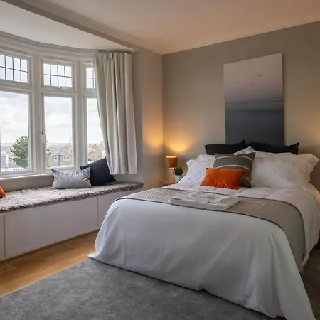 Entire Home In Streatham With Lovely Views & Ultra Fast Wi-Fi Norbury  Buitenkant foto