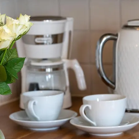 Entire Home In Streatham With Lovely Views & Ultra Fast Wi-Fi Norbury  Buitenkant foto