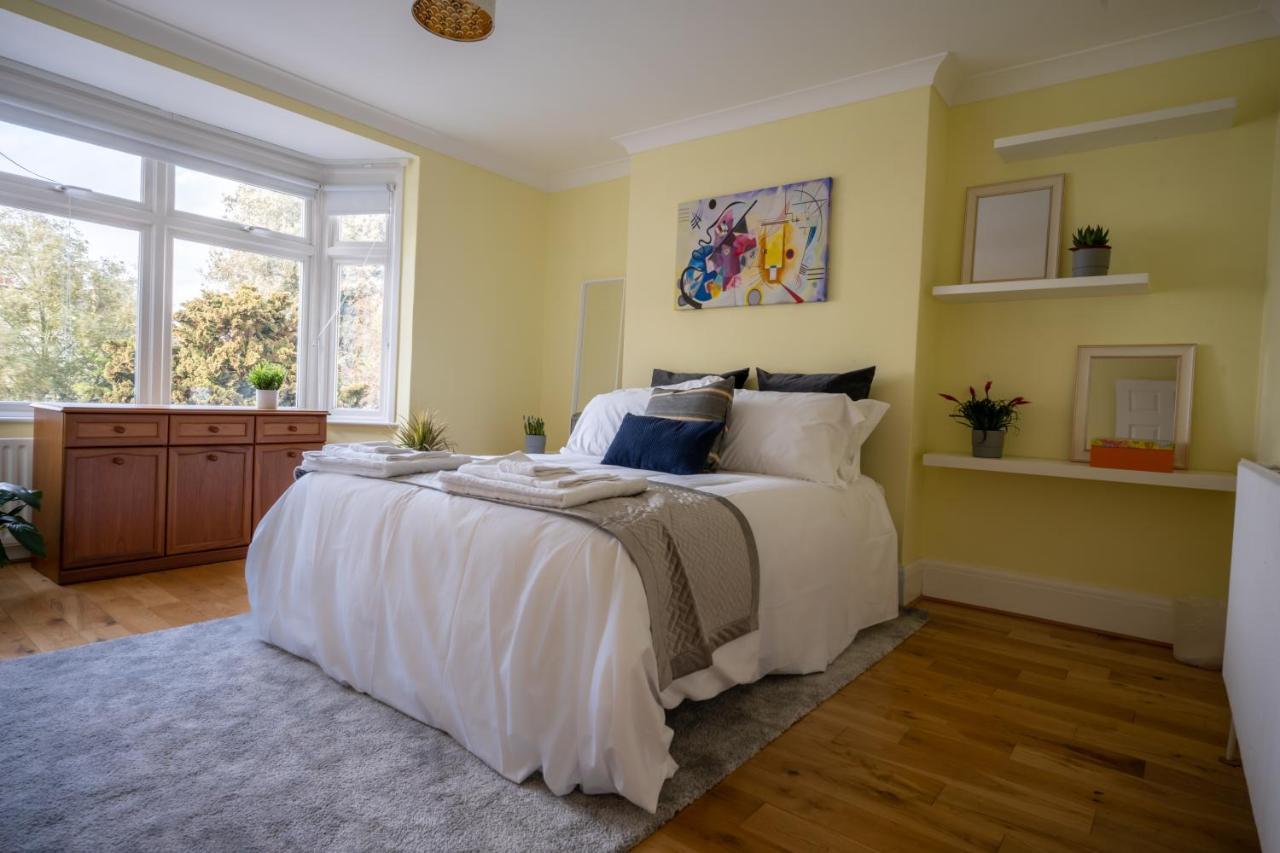 Entire In Streatham With Lovely Views & Ultra Fast Wi-fi