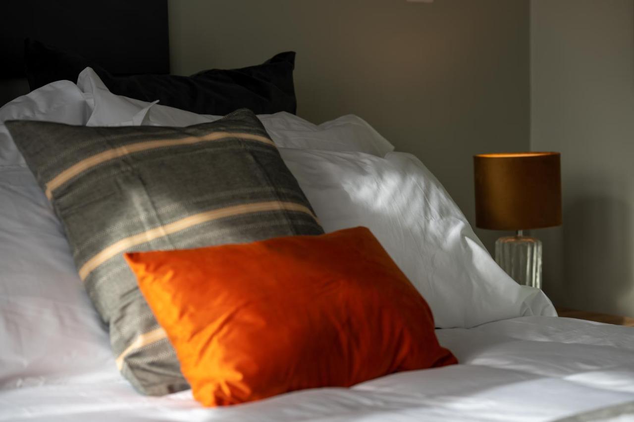 Apartment Entire In Streatham With Lovely Views & Ultra Fast Wi-fi *